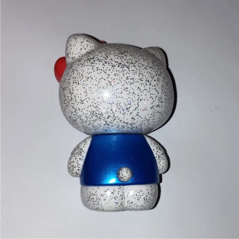 Hello Kitty - Picture 2 of 3